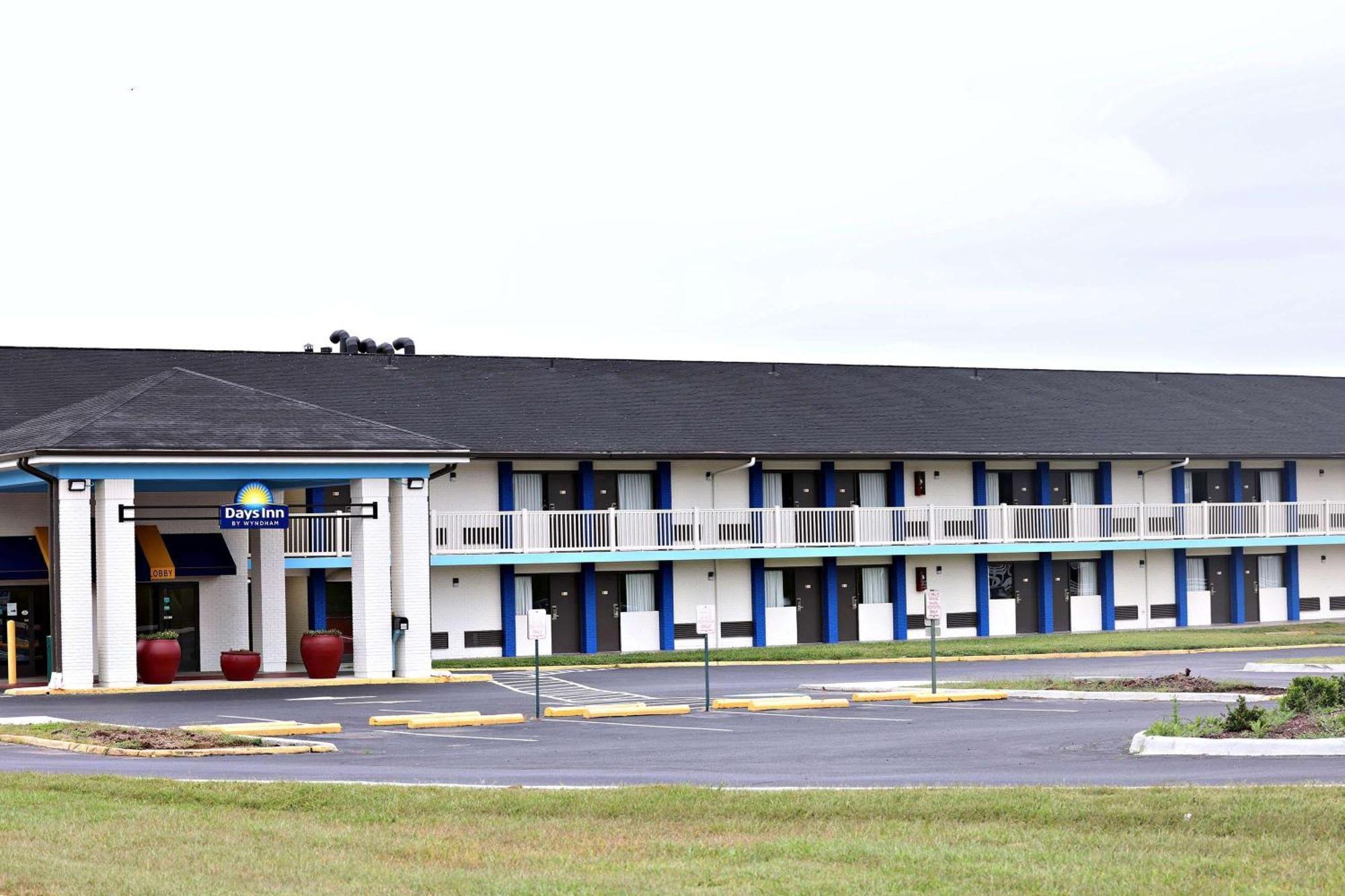 Days Inn By Wyndham Kings Dominion Doswell Exterior photo